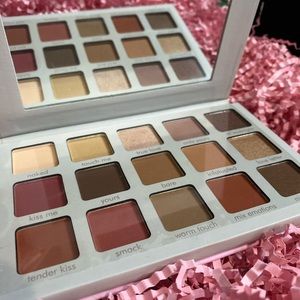 Beauty creations Eyeshadow palette